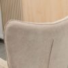 Elegant Fåtölj med fotstöd – Stil och Komfort Beige