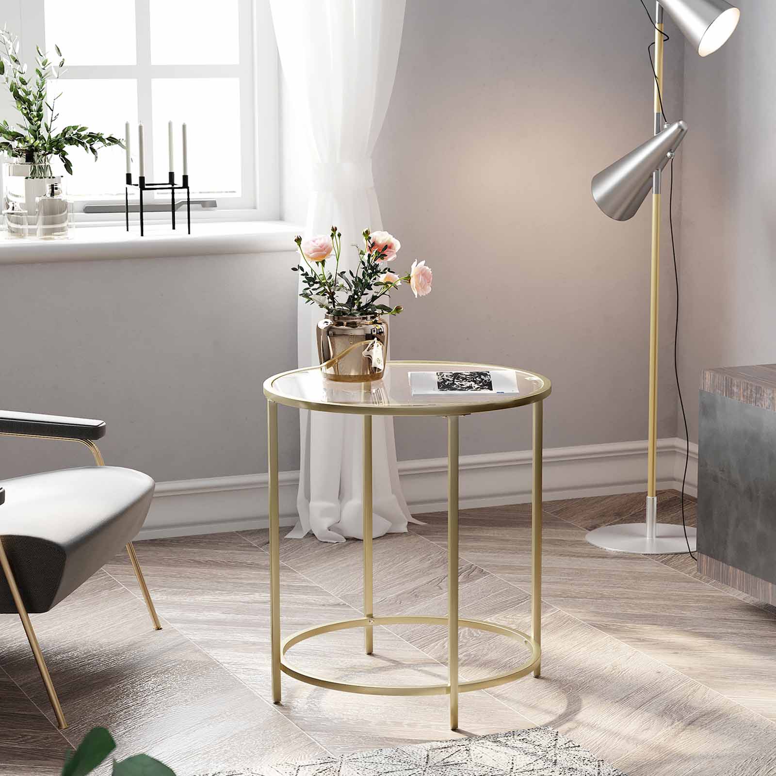 Elegant runt sidobord i guld med glasskiva, 50 cm
