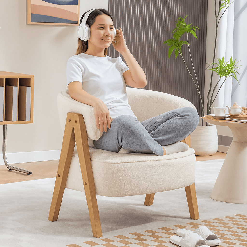 Fåtölj Vit Fleece med Böjt Ryggstöd & Träben