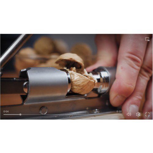 Nötknäppare på ett stativ