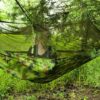 Camouflage hängmatta med integrerat myggnät – perfekt för camping & äventyr