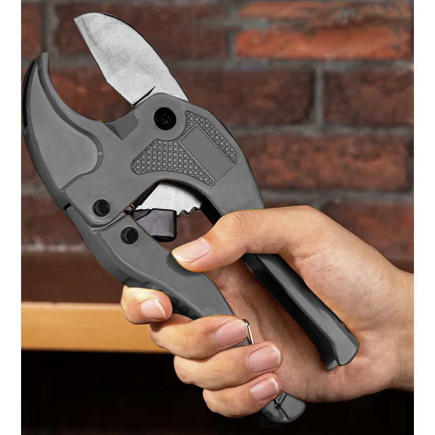 PEX-verktygssats – rörsax, kalibrator och fjäder för exakt kapning och enkel montering av rör upp till 42 mm