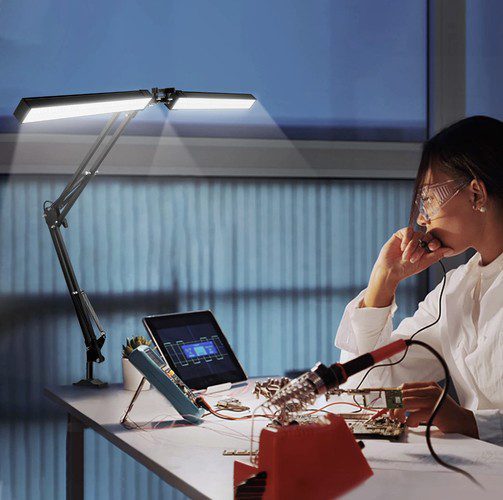 Flexibel LED-klämlampa – dubbla ljuskällor för skrivbord