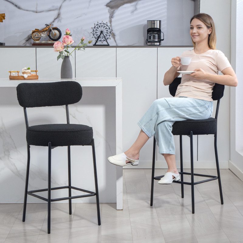 Set med 2 Barstolar – Svart Teddytyg, Rund Sits & Ryggstöd